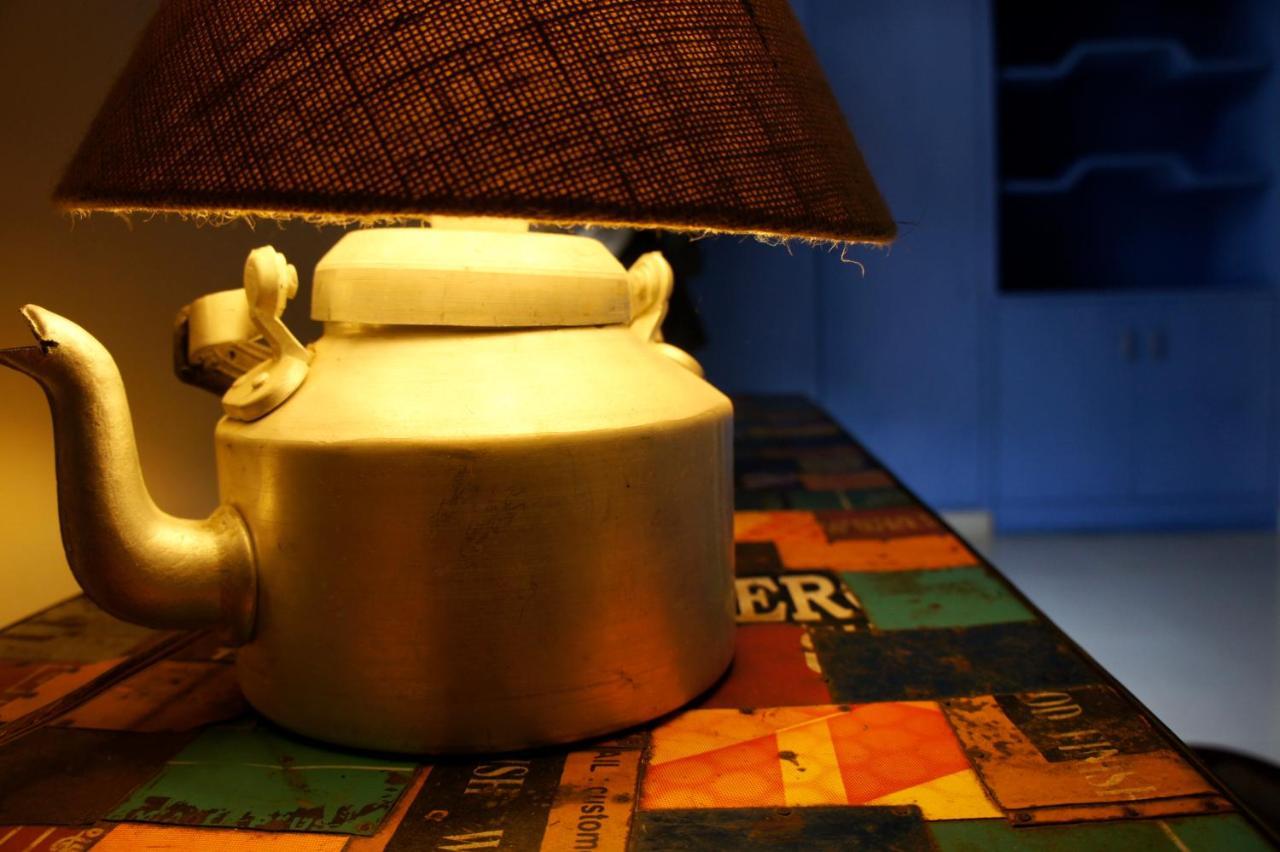 Bed And Chai - Boutique Stay & Tours New Delhi Bagian luar foto