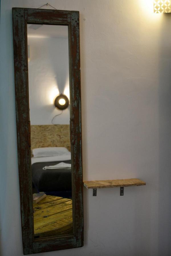 Bed And Chai - Boutique Stay & Tours New Delhi Bagian luar foto