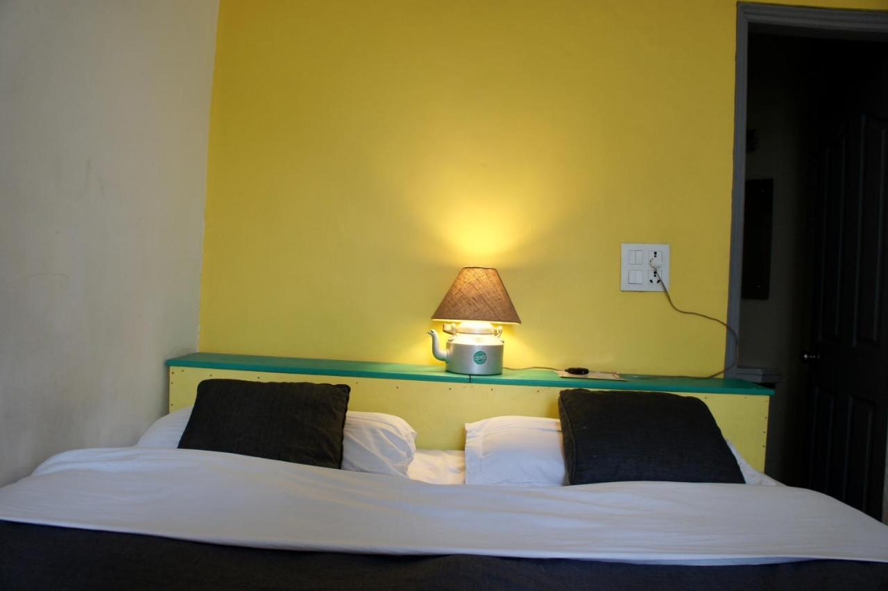 Bed And Chai - Boutique Stay & Tours New Delhi Bagian luar foto