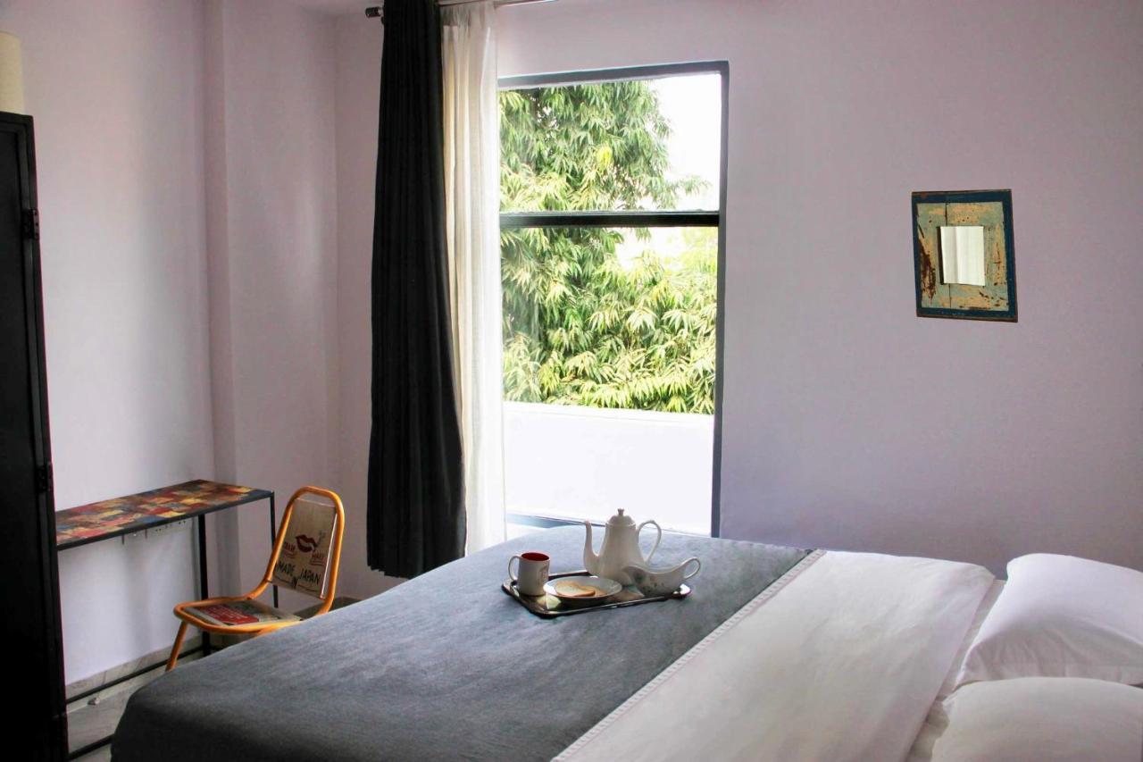 Bed And Chai - Boutique Stay & Tours New Delhi Bagian luar foto